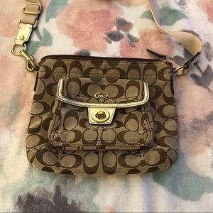 Crossbody coach purse 👜 💕